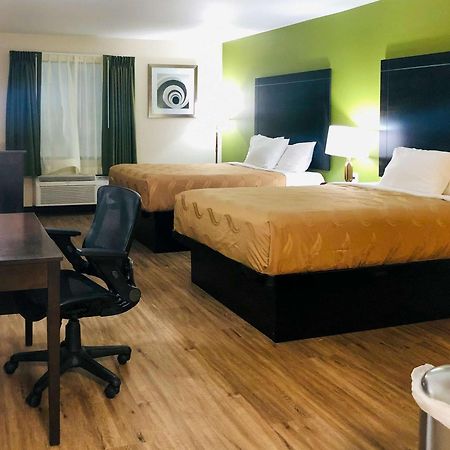 Quality Inn & Suites Lake Charles South Kültér fotó