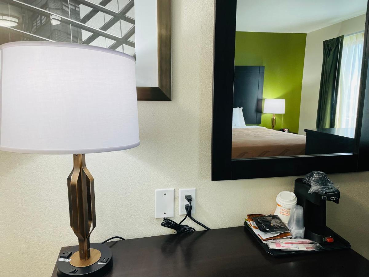 Quality Inn & Suites Lake Charles South Kültér fotó