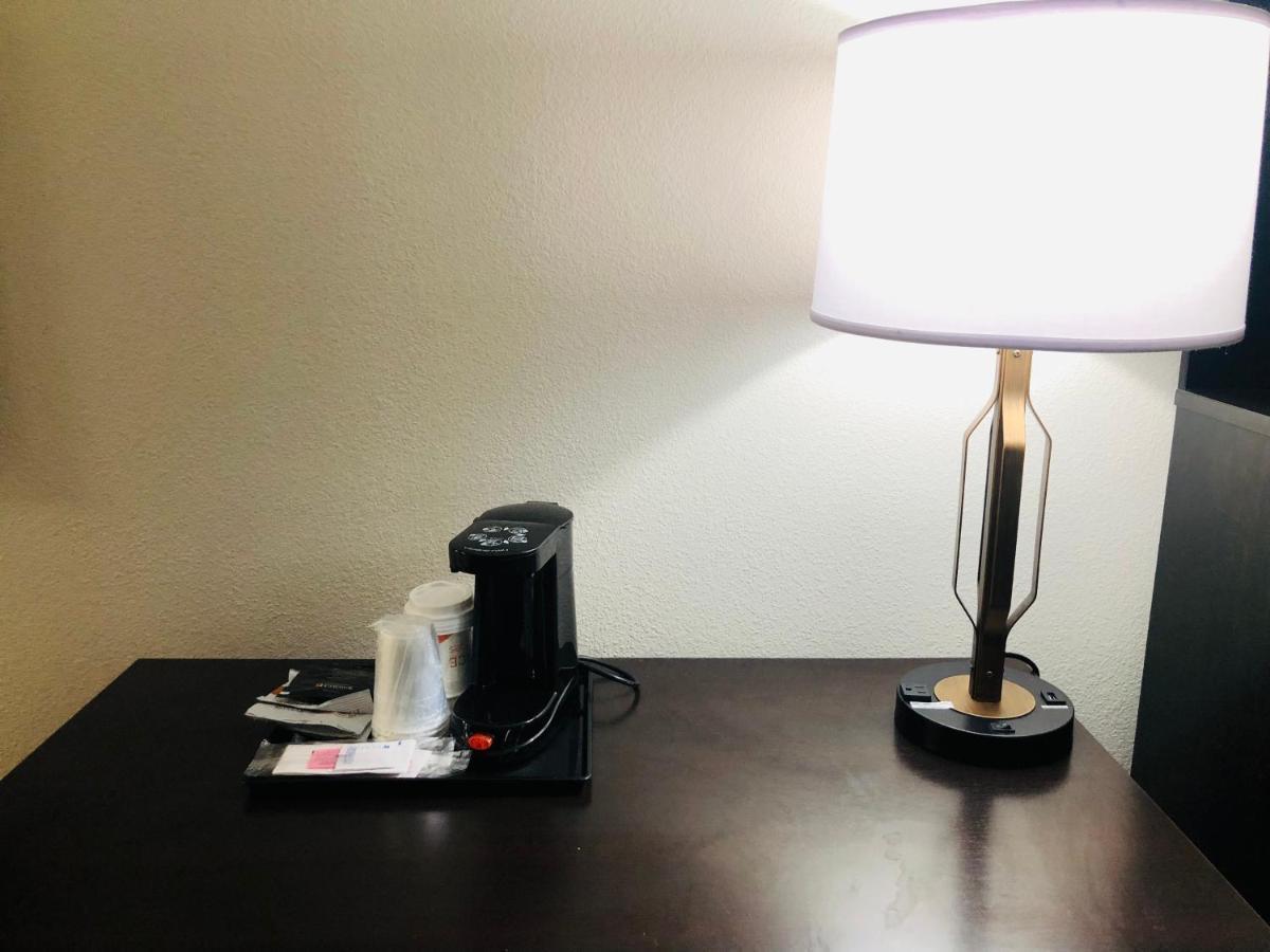 Quality Inn & Suites Lake Charles South Kültér fotó