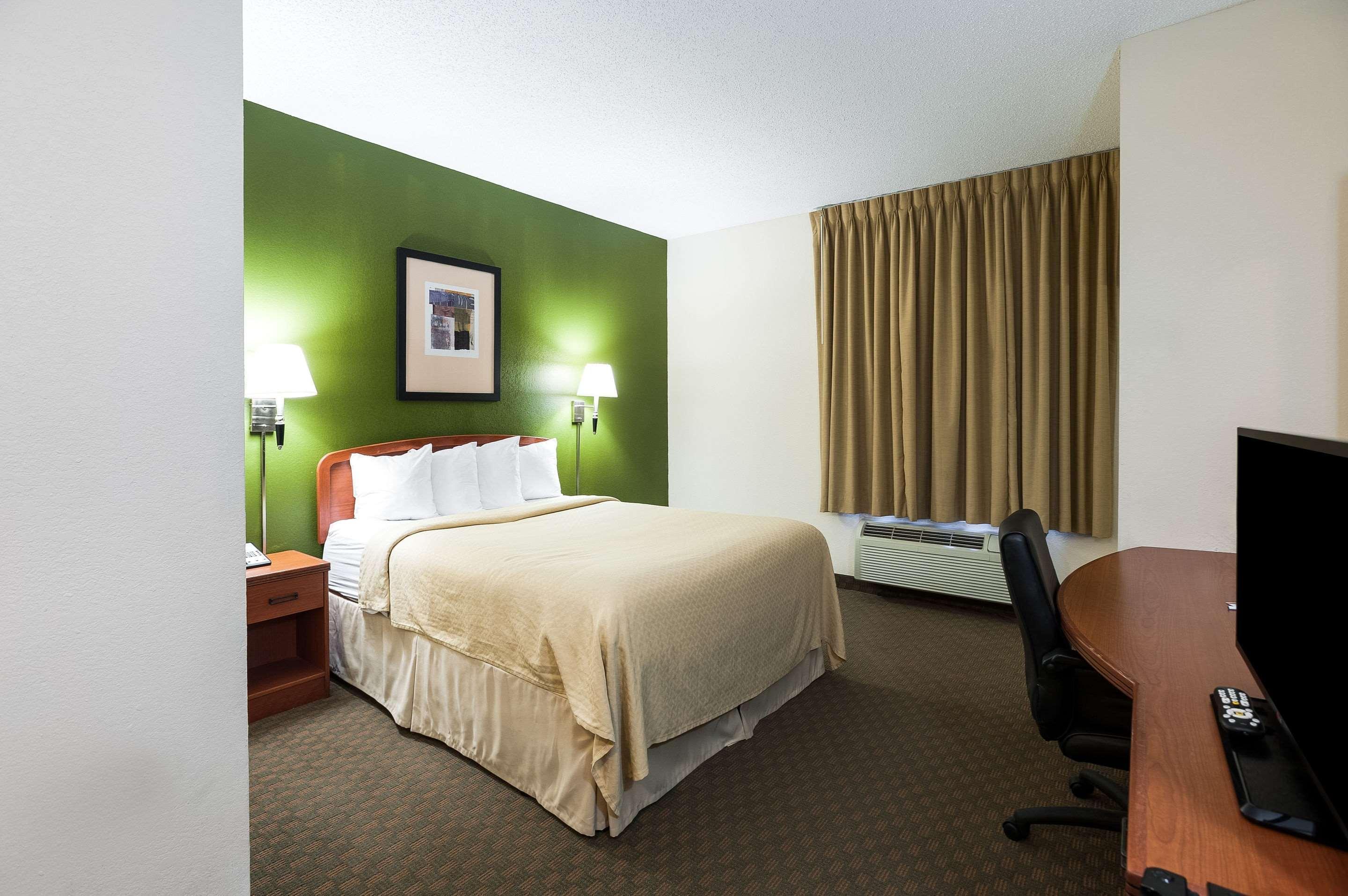 Quality Inn & Suites Lake Charles South Kültér fotó