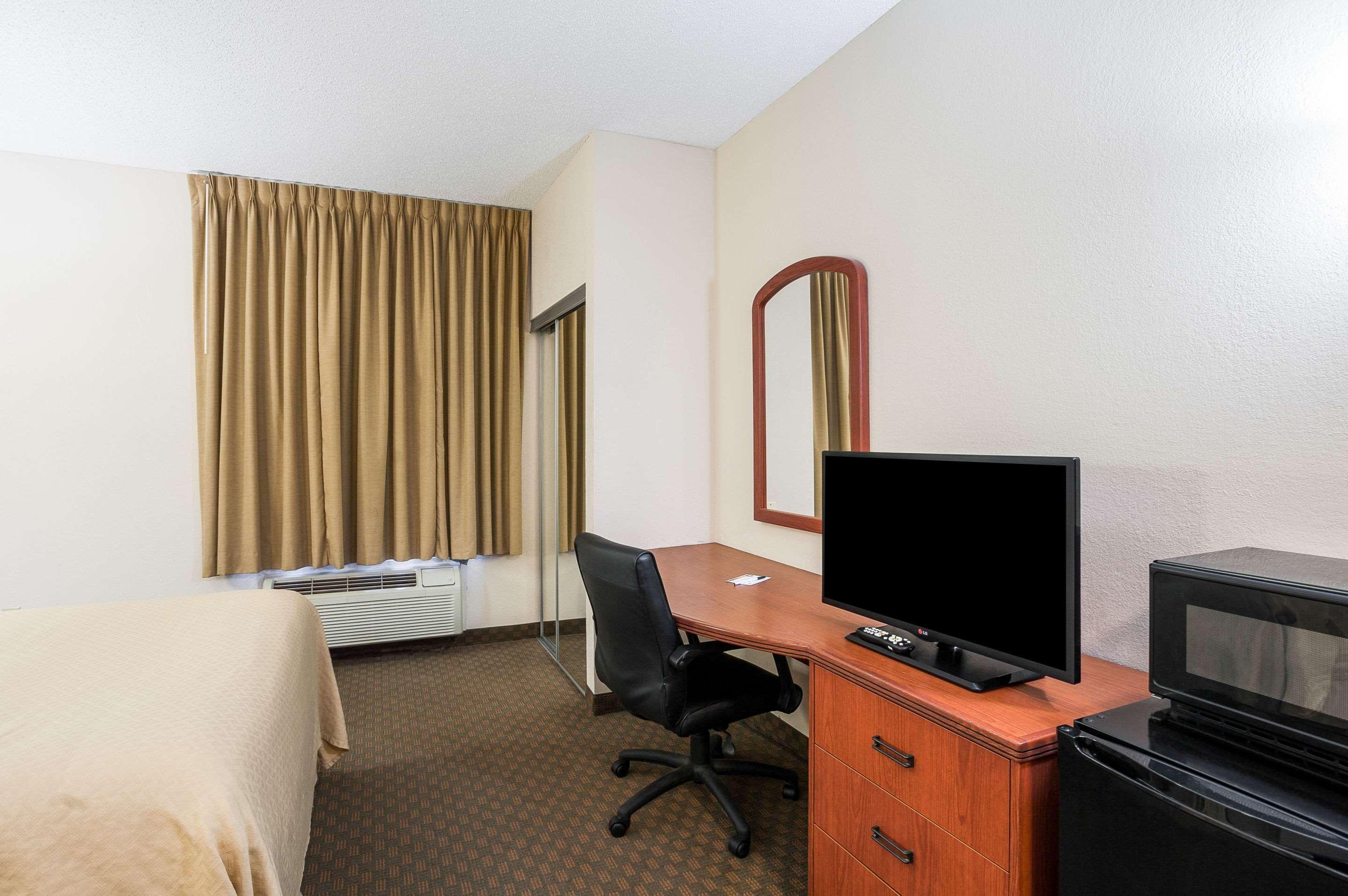 Quality Inn & Suites Lake Charles South Kültér fotó
