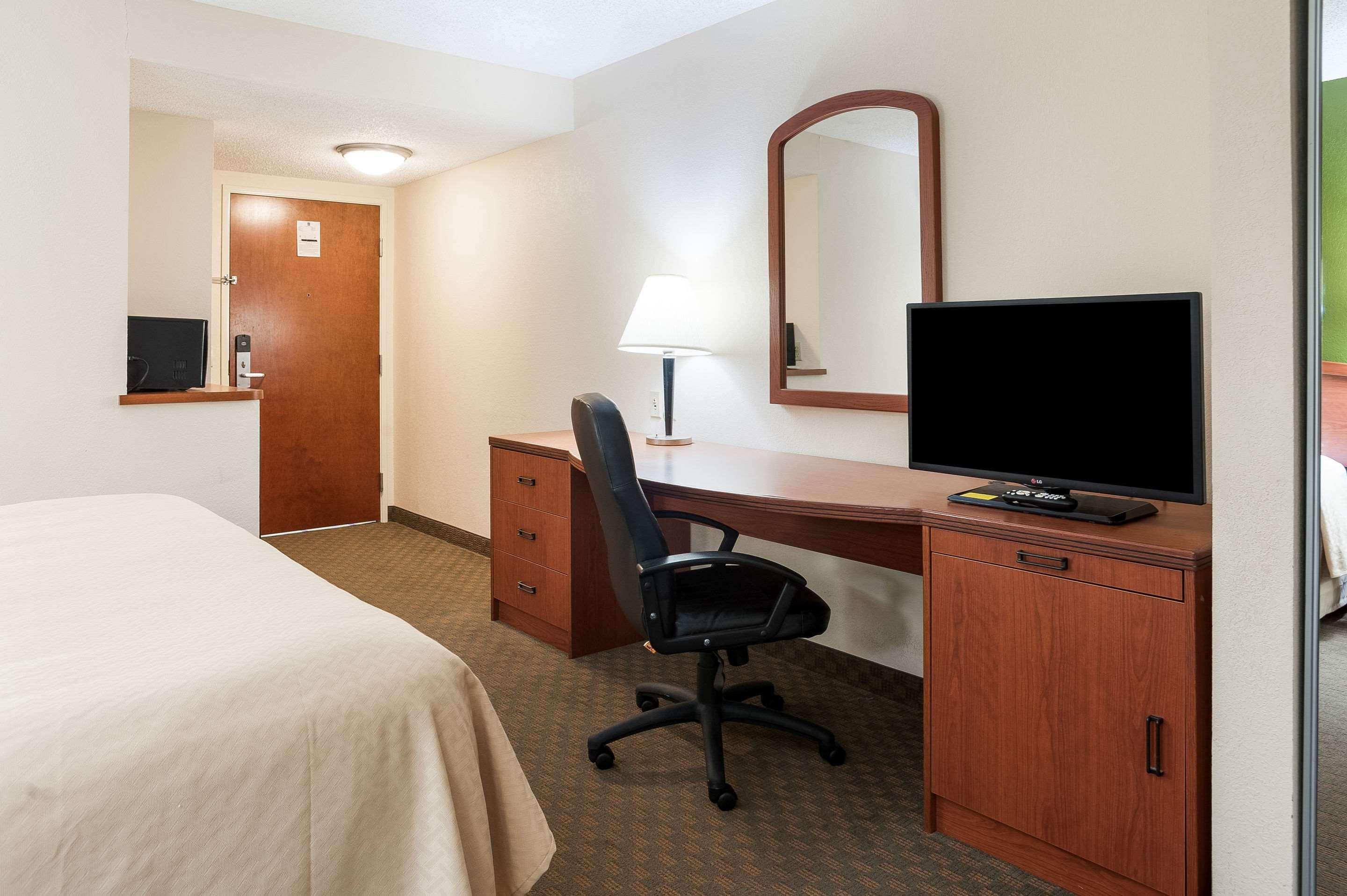 Quality Inn & Suites Lake Charles South Kültér fotó