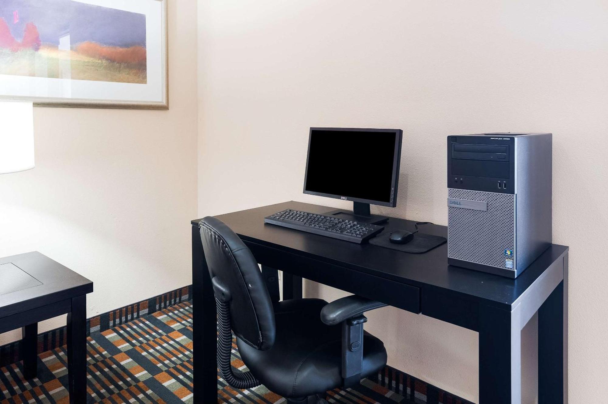 Quality Inn & Suites Lake Charles South Kültér fotó