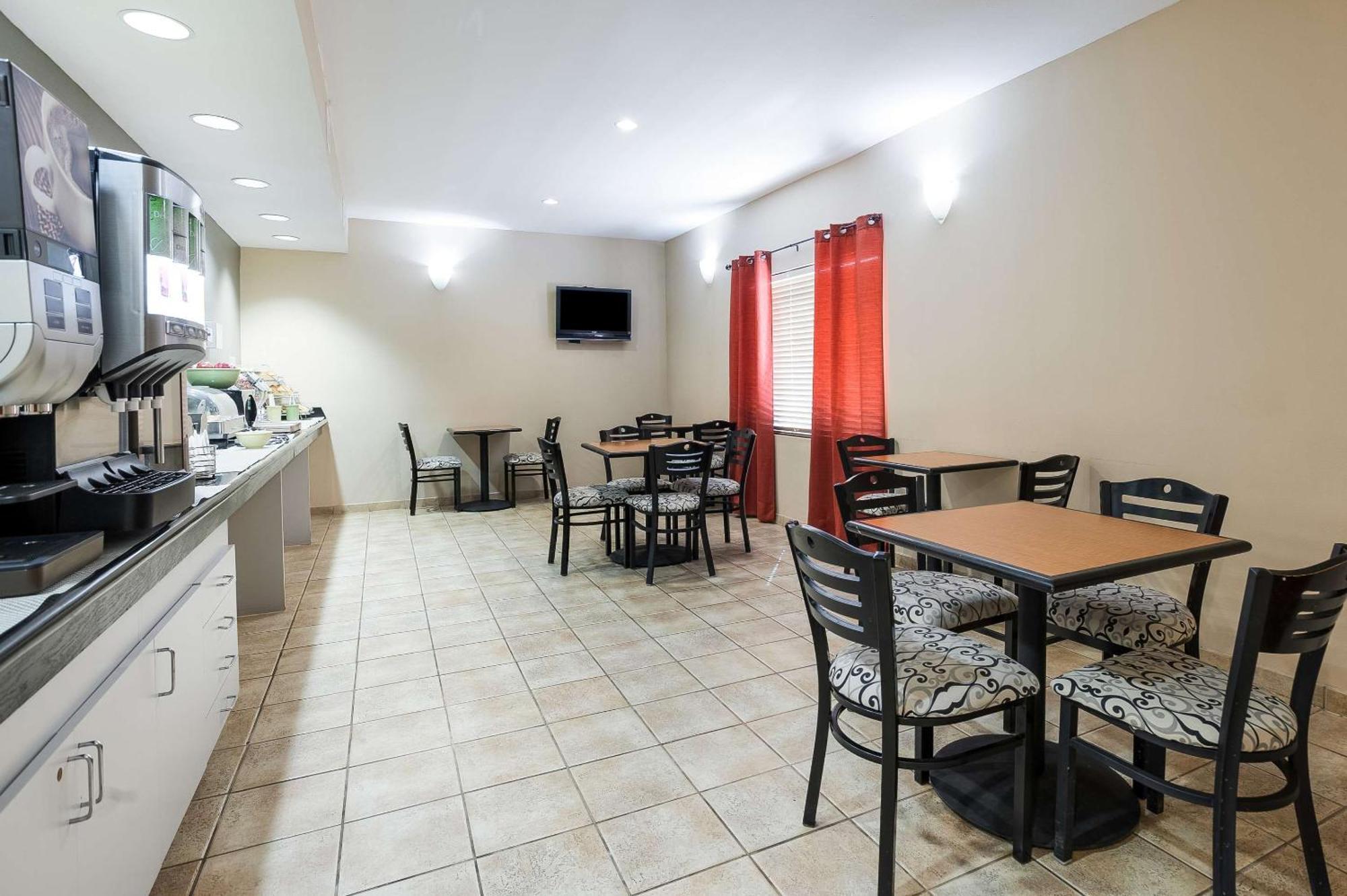 Quality Inn & Suites Lake Charles South Kültér fotó