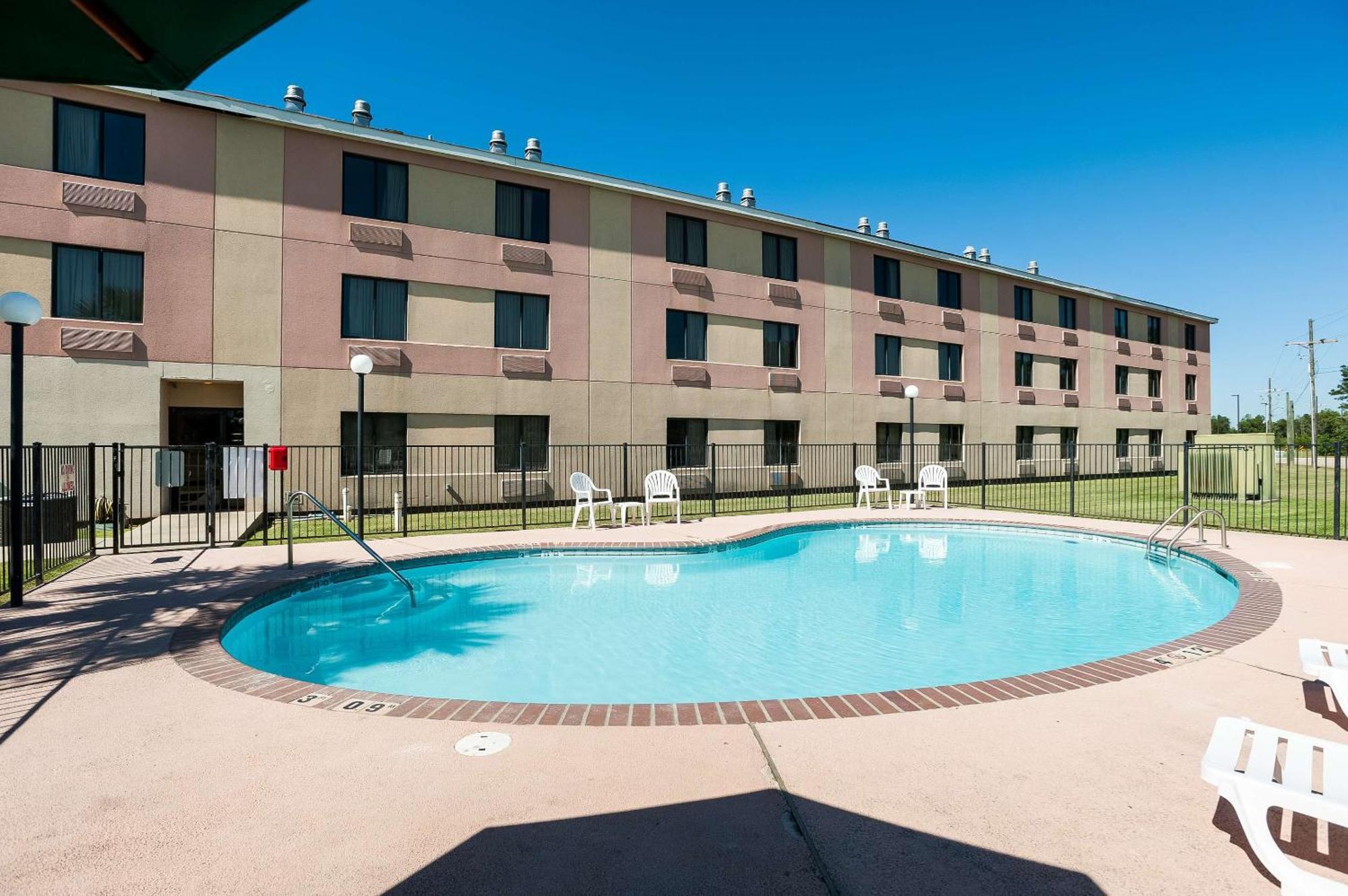 Quality Inn & Suites Lake Charles South Kültér fotó