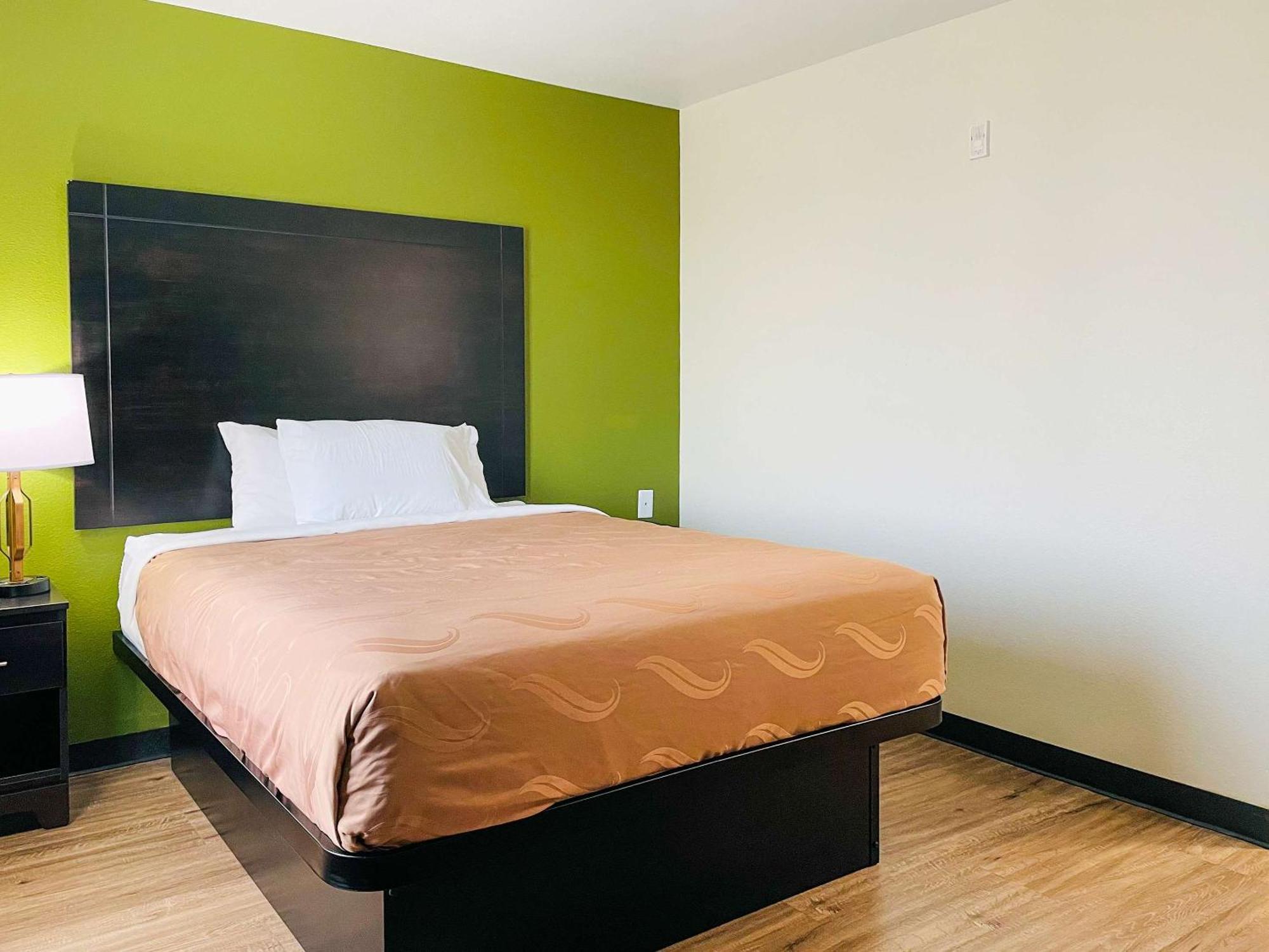 Quality Inn & Suites Lake Charles South Kültér fotó